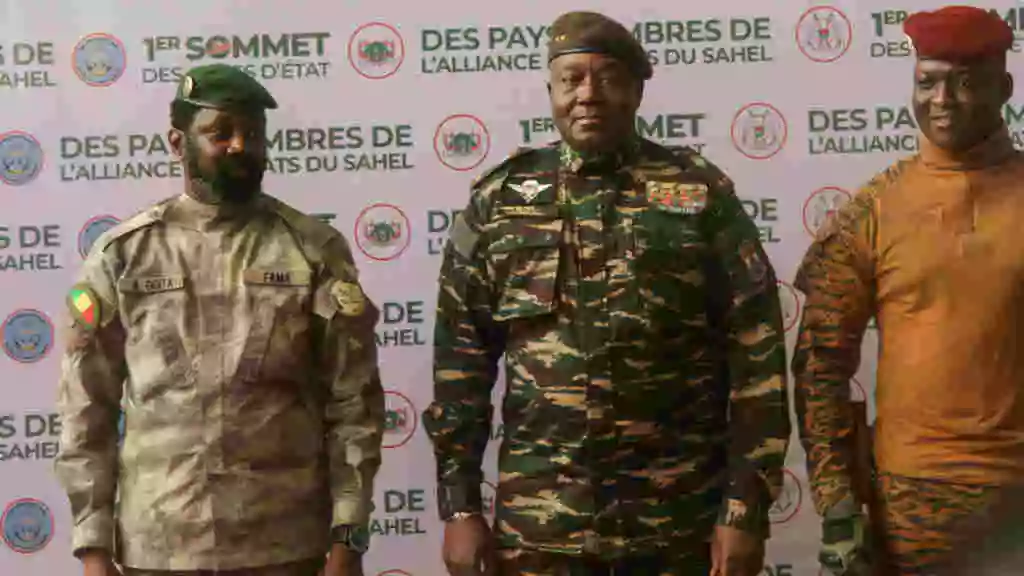 2025-01-22T073224Z_18695300_RC2PP8A603MG_RTRMADP_3_WESTAFRICA-SECURITY